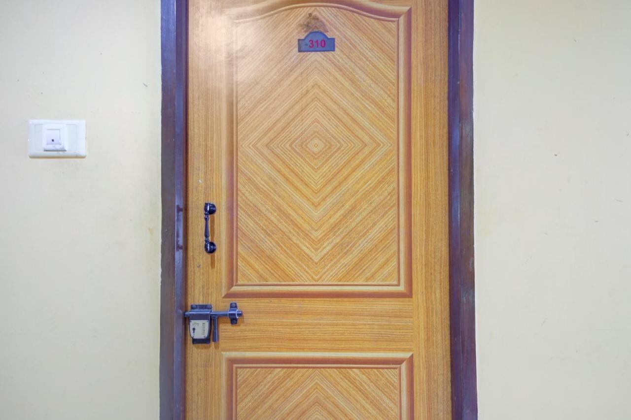 מלון צ'נאי Oyo Flagship Amutha Residency מראה חיצוני תמונה