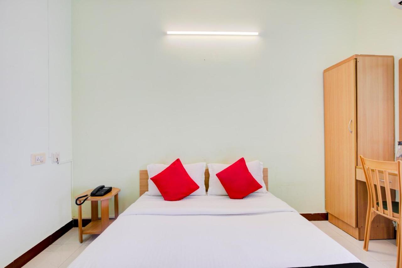 מלון צ'נאי Oyo Flagship Amutha Residency מראה חיצוני תמונה