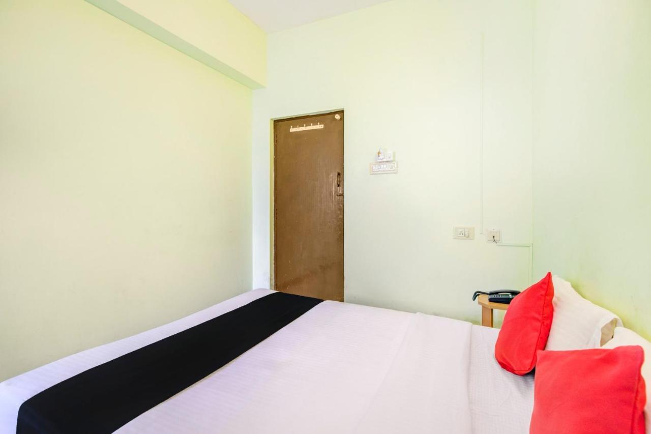 מלון צ'נאי Oyo Flagship Amutha Residency מראה חיצוני תמונה